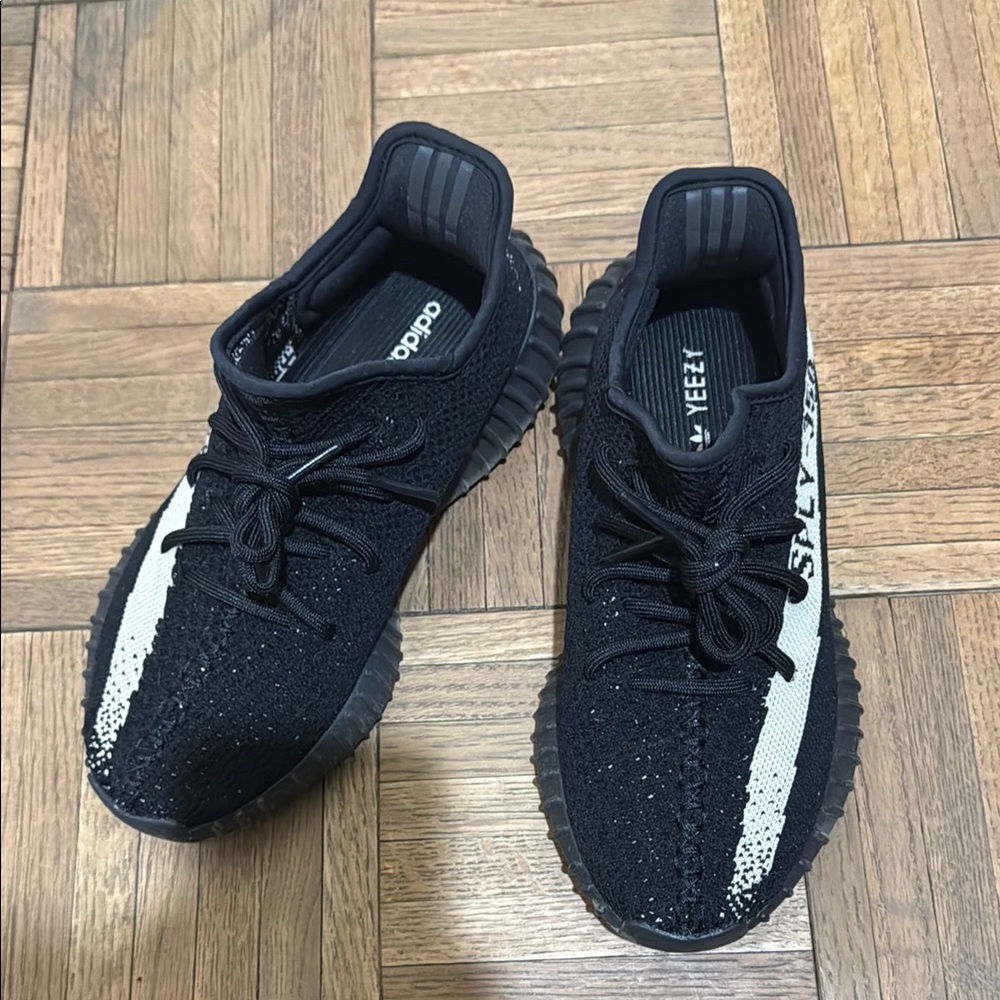 Adidas Yeezy Boost 350 V2 Black Sneakers